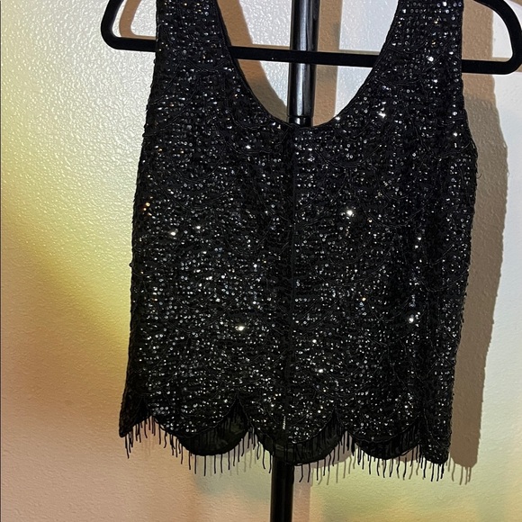 Elegant Black Sequin Tank Top - Picture 5 of 6